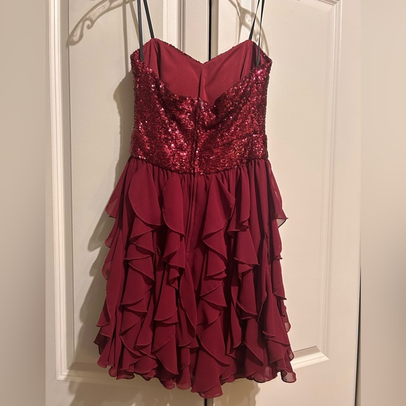 Size XS-XXS. Only worn one night, been stored in a bag ever since. - Picture 2 of 2